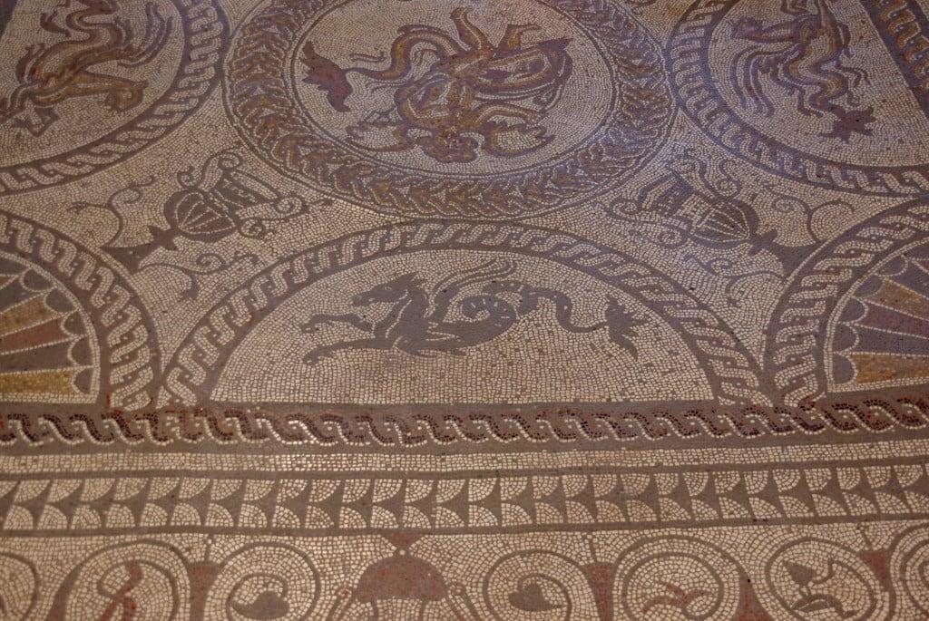 Изображение на Fishbourne Roman Palace. england europe westsussex unitedkingdom mosaics september chichester 2013 romanbritain fishbourneromanpalace holiday2013