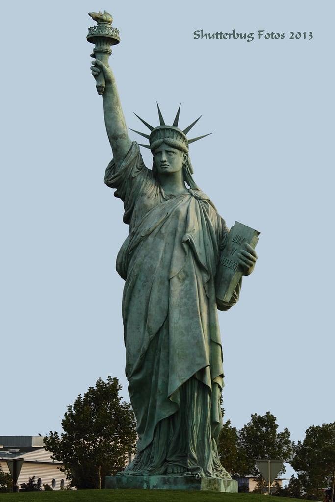 Statue of Liberty görüntü. france europe colmar alsace statueofliberty winecountry colmarfrance