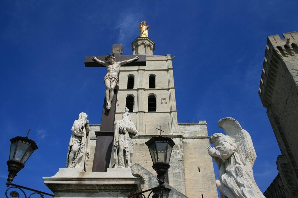Attēls no Calvaire. avignon église tourisme patrimoine vaucluse calvaire avignonfr84