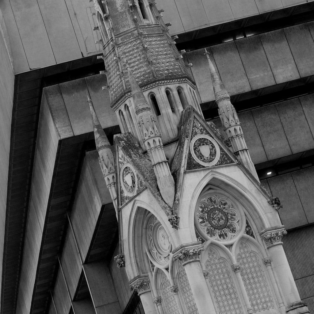 Joseph Chamberlain képe. uk england slr monument monochrome architecture canon square birmingham closed gothic modernism crop cropped desaturated 1970s inverted 1973 brutalism modernist ziggurat brutalist listed 1880 centrallibrary 30d 1880s chamberlainsquare canon30d gradeii birminghamcitycouncil paradiseforum tomontour johnmadin birminghamcentrallibrary ovearuppartners tomparnell johnmadindesigngroup josephchamberlainmemorial itmpa archhist argentgroup