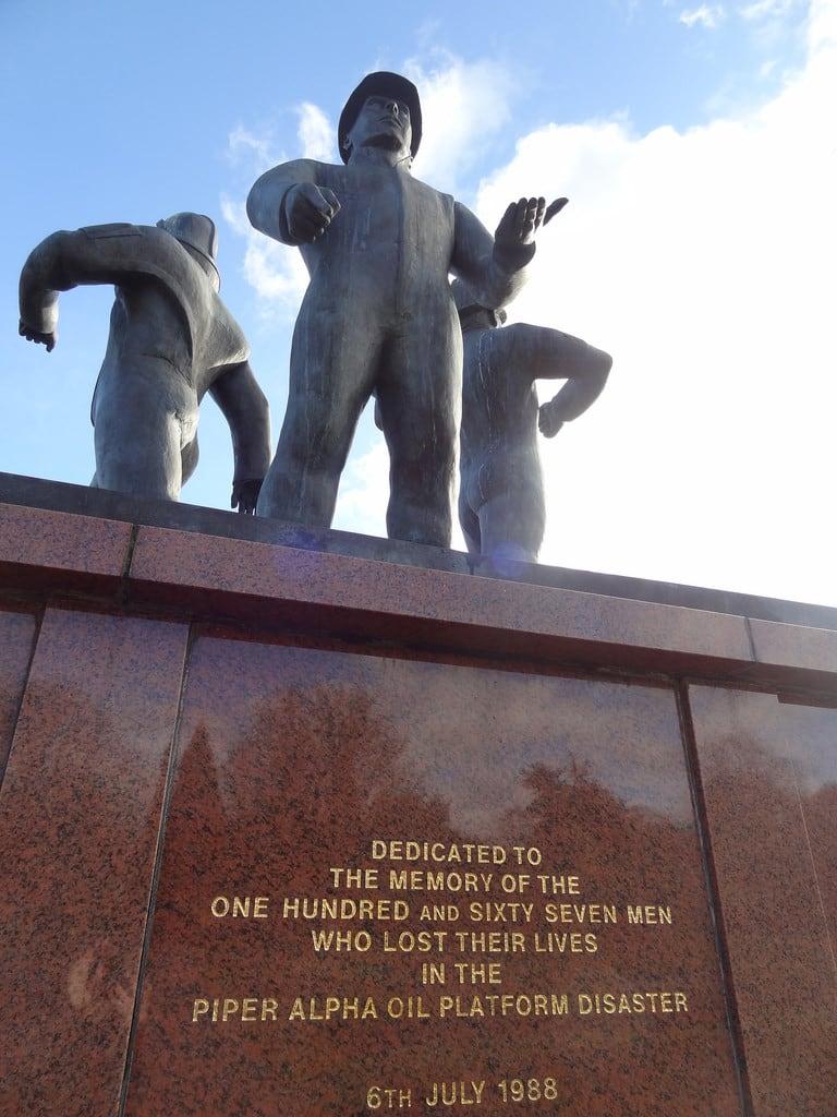 Kuva Piper Alpha Memorial. 