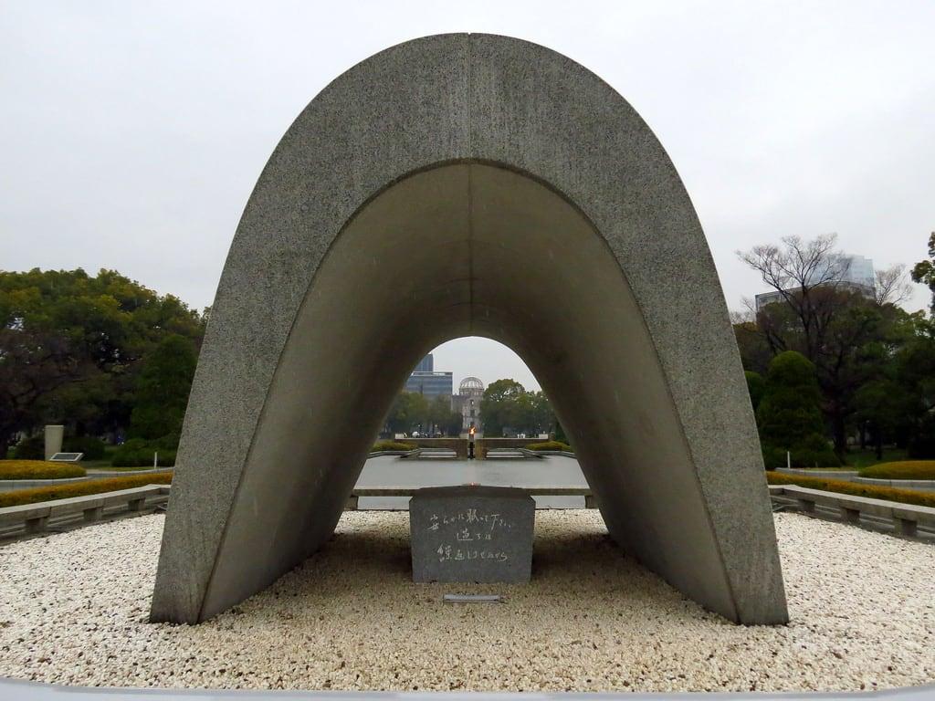 Immagine di Rest House. japan for hiroshima cenotaph bomb atomic victims abomb