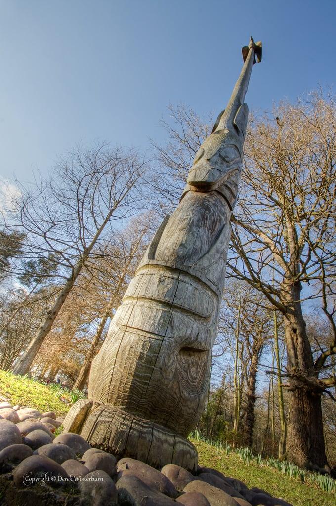 Image of Totem Pole. england unitedkingdom richmond bushypark richmonduponthames londonboroughofrichmonduponthames londonboroughofrichmondupon