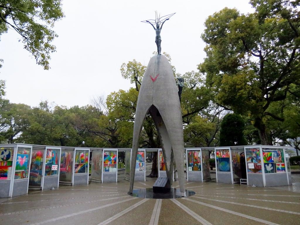 Children's Peace Monument 의 이미지. monument japan peace hiroshima childrens bomb atomic