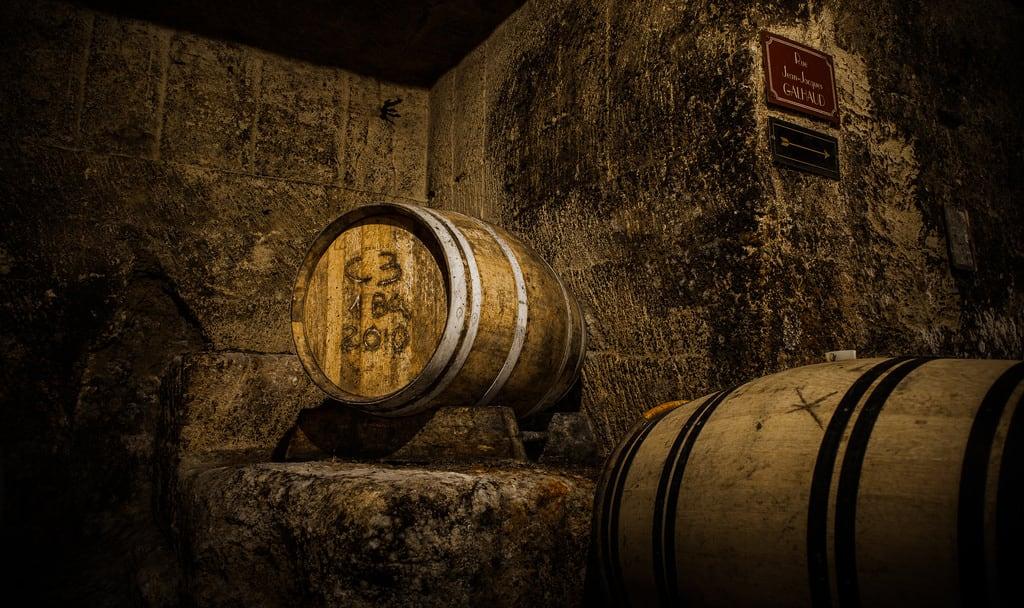Billede af Église. red castle saint rouge photo wine image barrel bordeaux picture cave vin chateau emilion gironde tonneau