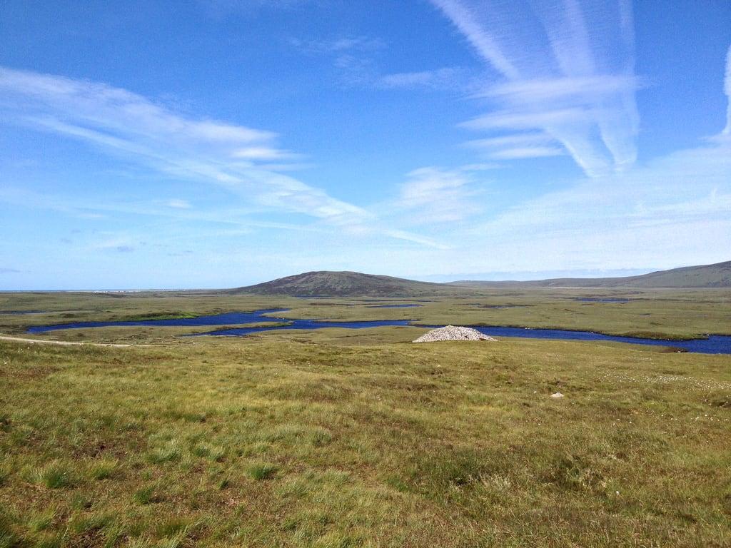 תמונה של Barpa Langass. scotland holidays midsummer stoneage outerhebrides mesolithic northuist langais