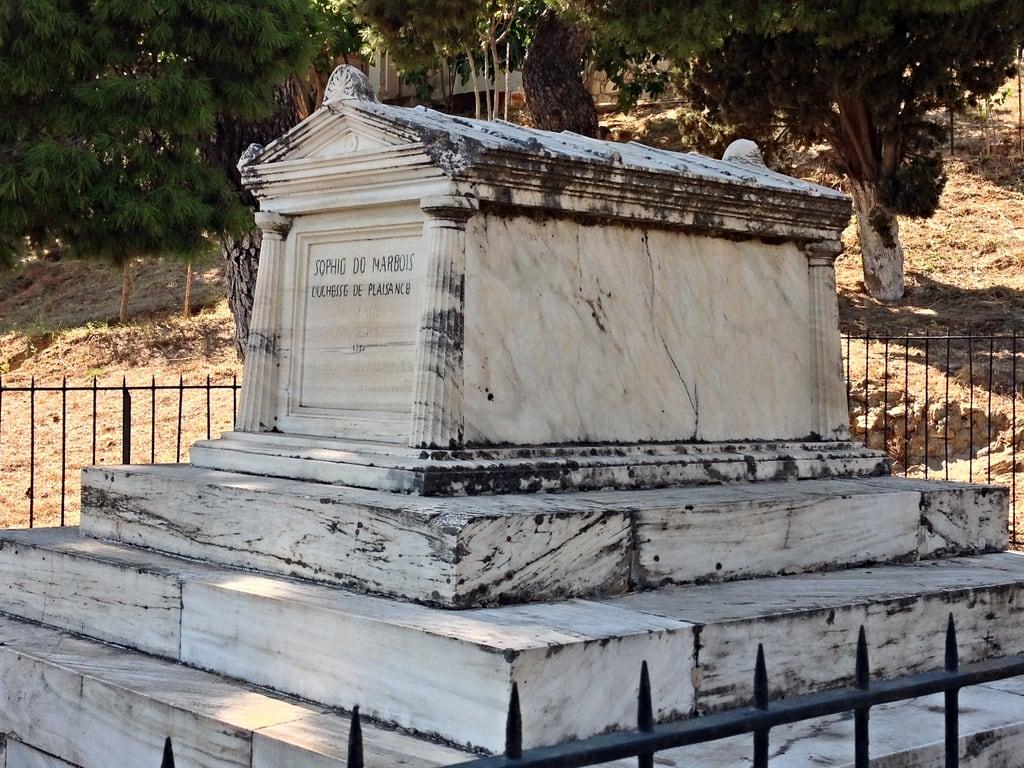 Image of The Tomb of the Duchess of Plaisance. tomb plaisance penteli τάφοσ πλακεντίασ δούκισσα δουκίσσησ