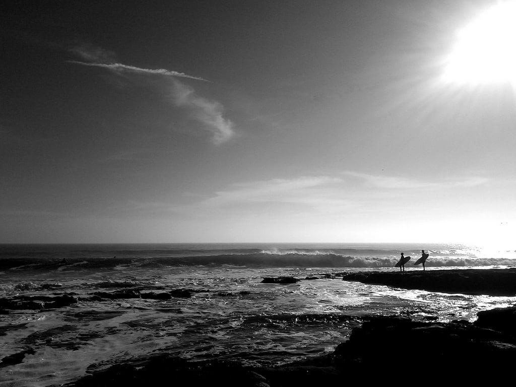 237 Metre uzunluğunda plaj görüntü. beach bw cameragooglenexuss cameraphone clouds moments ocean pacificocean santacruz surfers waves year2011 2011