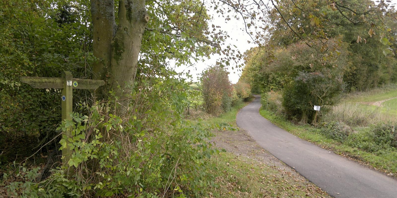 תמונה של Portway. uk england sign hampshire bridleway hants publicbridleway cyclingdiscoveries mapmyride:route=1043529039