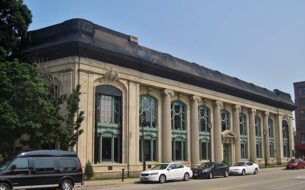 Image of Milwaukee County Historical Center. wisconsin milwaukee 1910s renaissancerevival milwaukeecounty charleskirchoff thomasleslierose