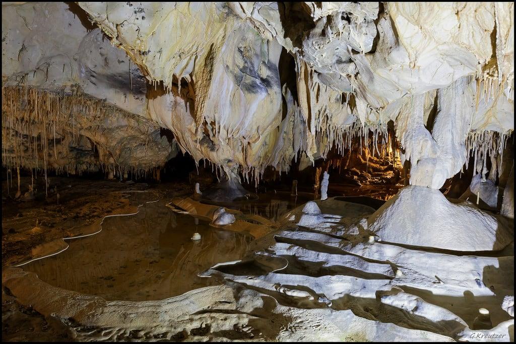 Imagine de Grottes de Thouzon. provence grotte vaucluse sorgues lethor thouzon