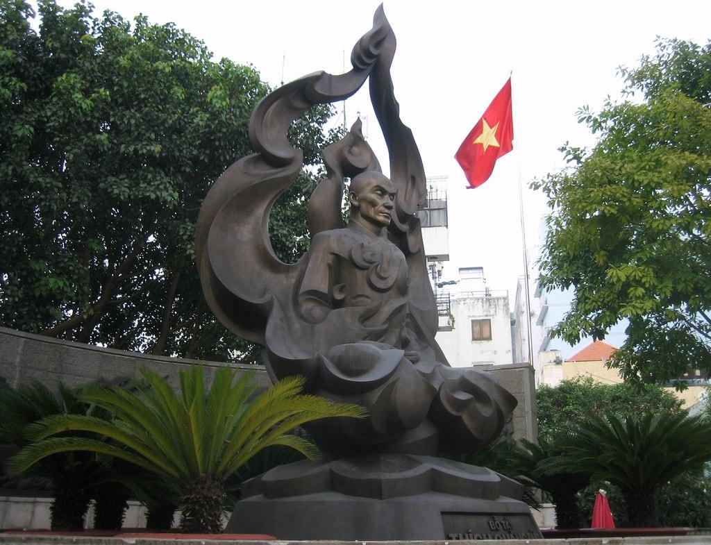 Ho Chi Minh Statue képe. vietnam saigon hochiminhcity