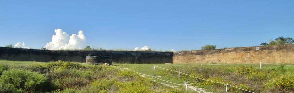 תמונה של Fort Barrancas. florida fort battlefield pensacola escambiacounty 1790s