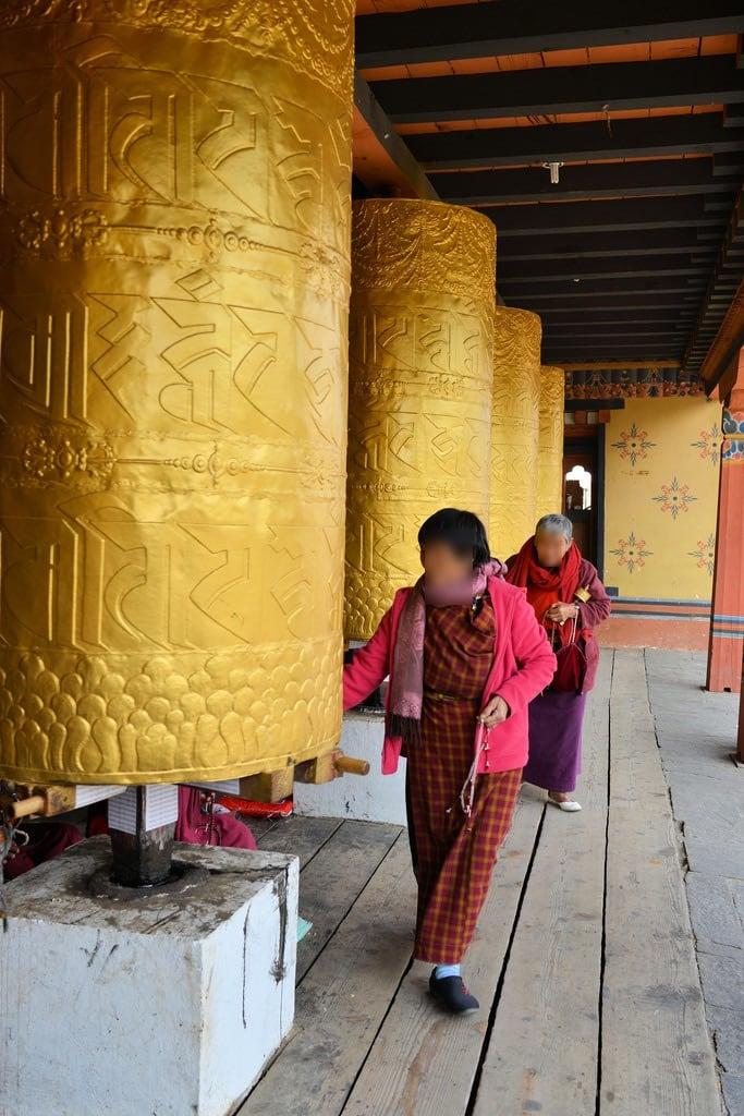 Εικόνα από Stupa. nikon bhutan stupa chorten nikkor thimphu 28mmf18g