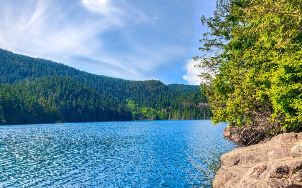 N lake. Озеро Бантзен.