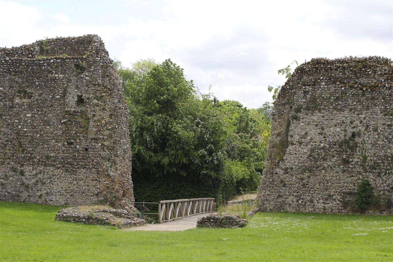 Imagine de Eynsford Castle. castle gatehouse eynsford