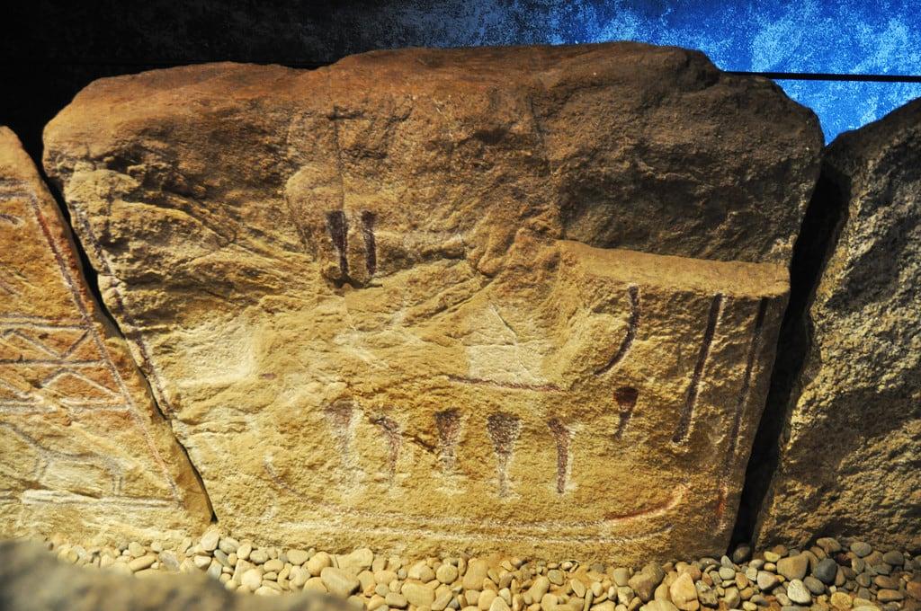 Kungagraven 의 이미지. petroglyph rockart rockcarving kiviksgraven