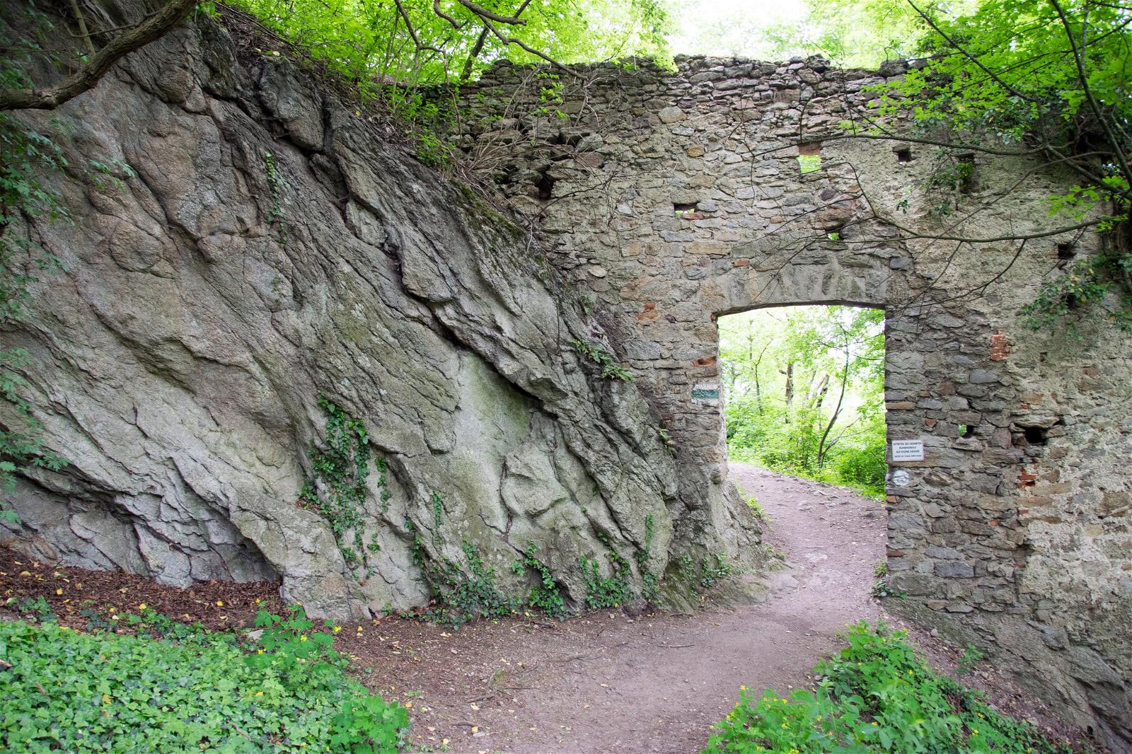 Image of Ruine. wall austria wachau dürnstein worldheritagetrail ruinedürnstein