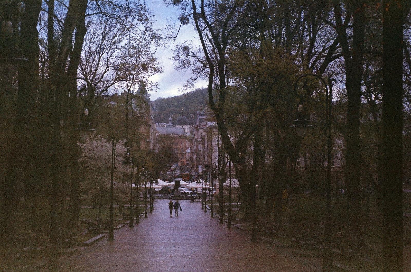 صورة Ivan Franko. парк франка львов львів lviv плёнка film analog 35mm