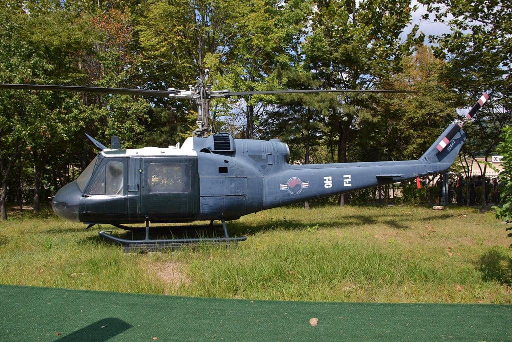 Image of Bell UH-1B Iroquois. 