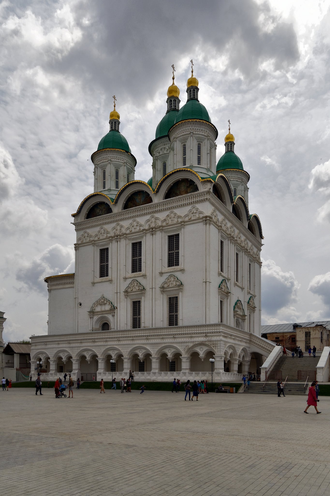 Астраханский Успенский собор сверху