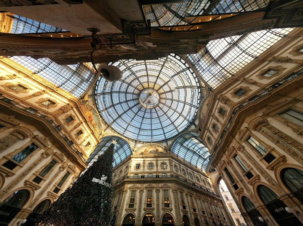 Gambar dari Galleria Vittorio Emanuele II. 