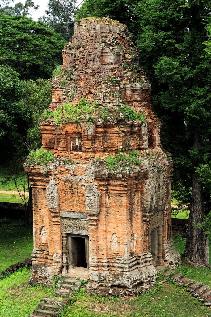 Image of Bakong. bakong ប្រាសាទ​បាគង cambodia temple cambogia tempio canon eos6d 24105mm