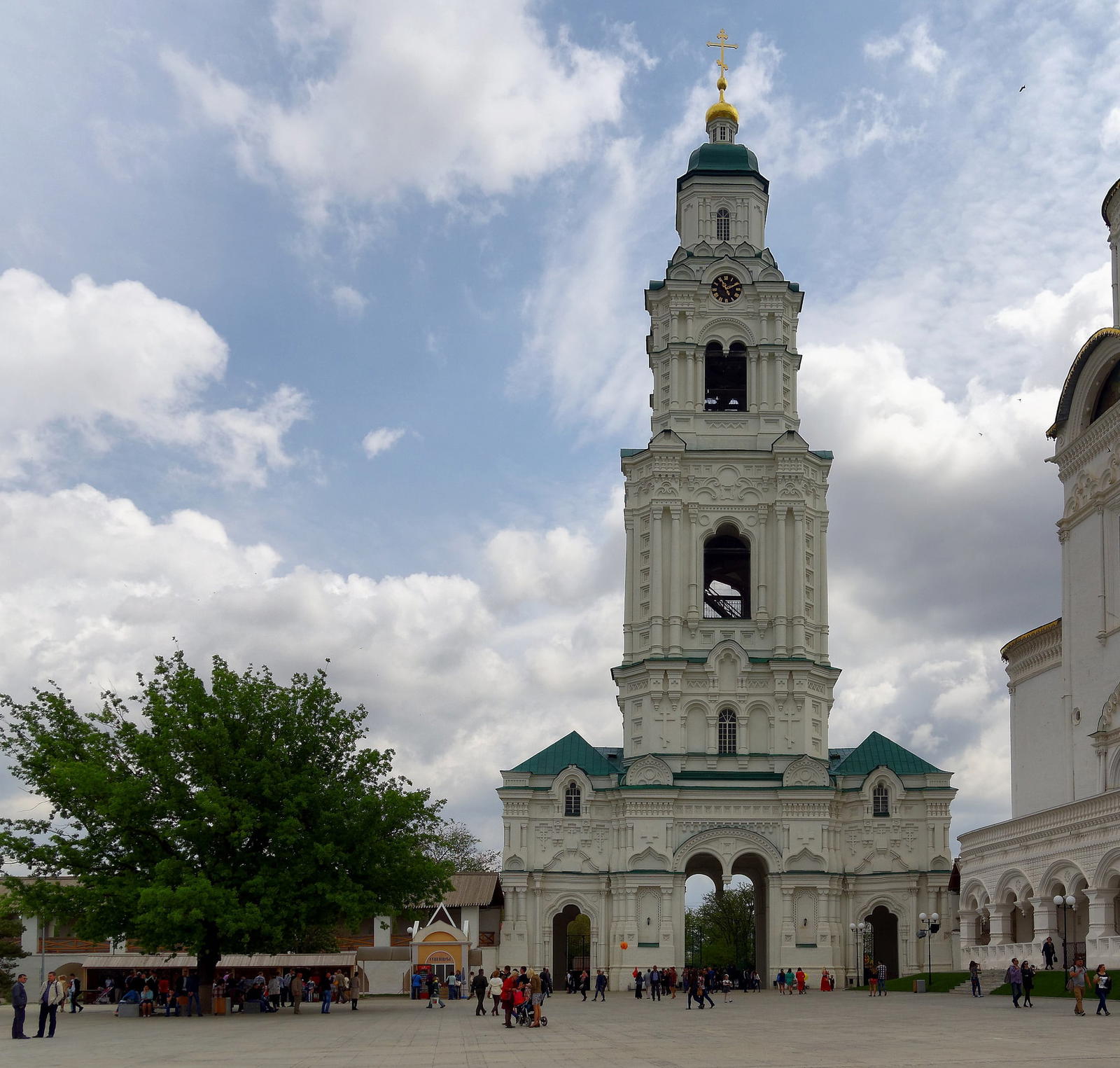 Успенский собор Астрахань колокольня