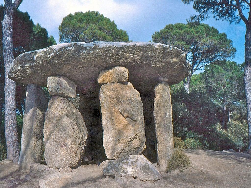 Dolmen de Pedra Gentil 的形象. dolmen vallèsoriental catalunya