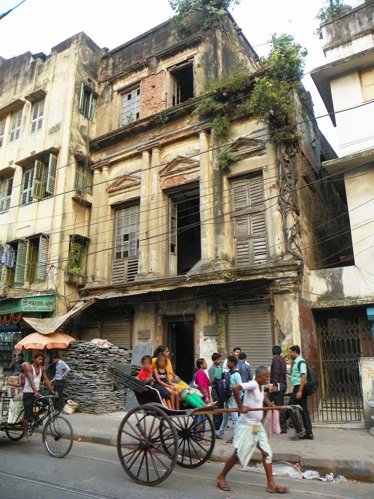 Image of Ghosh house. urban india man building architecture work bengal westbengal 2015 puccahouse