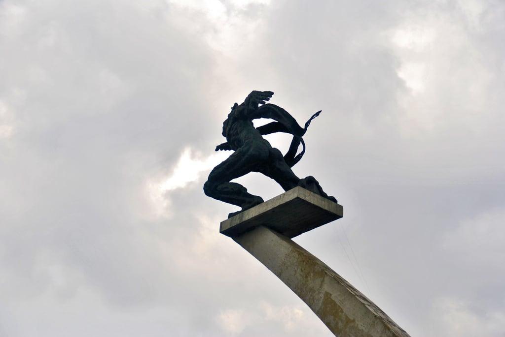 Dirgantara Monument 的形象. jakarta monumen monument