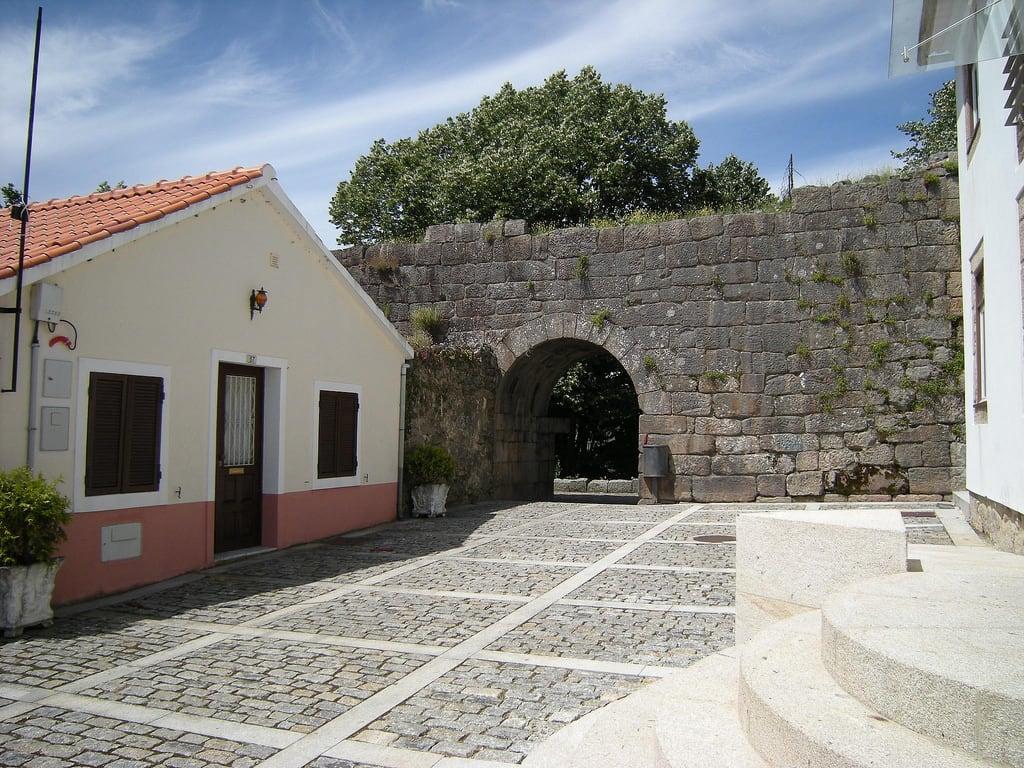 Castelo de Melgaço képe. portugal do castelo melgaco viana melgaço