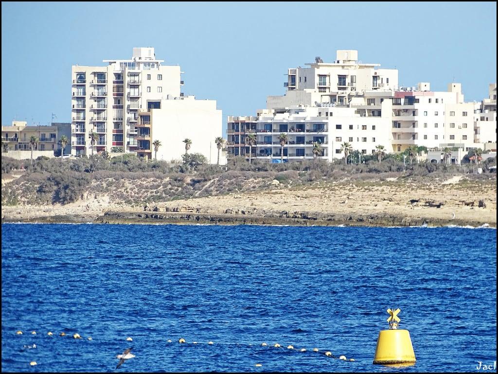 صورة Il-Bajja tax-Xama' الشاطئ الرملي. bugibba malta europe europa skyline mediterraneansea mediterraneo marmediterraneo med