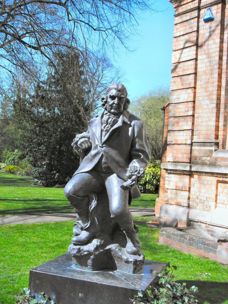 Image of Statue of Erasmus Darwin. statue darwin staffordshire lichfield erasmusdarwin