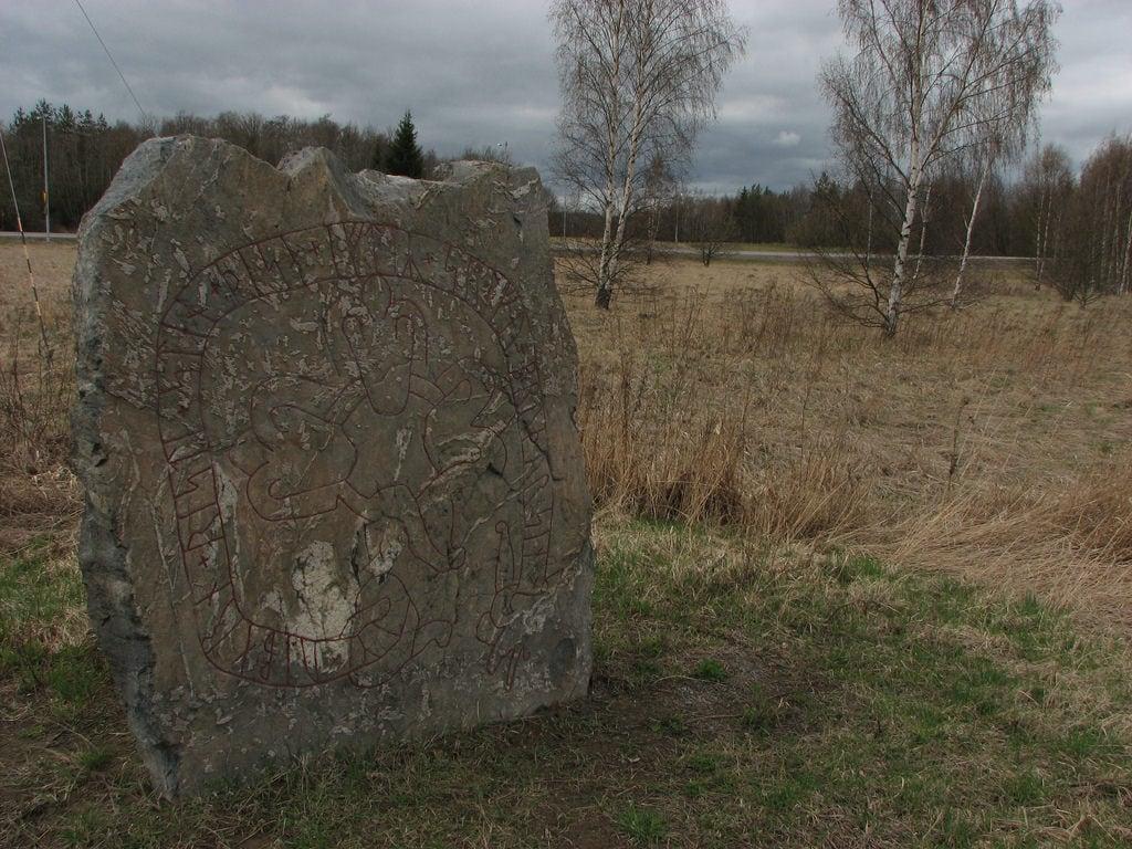 Image of Runsten. sweden sverige kvillingesocken herrstaberg 2018 april canon runestone runsten швеция херстаберг