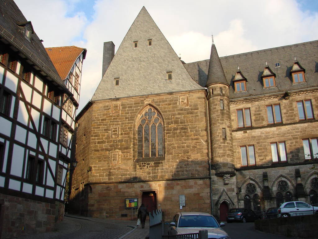 Obraz Alte Universität. november photo highresolution flickr foto hessen image herbst picture free 2006 cc creativecommons universität bild altstadt marburg stockphoto wilhelm alte oberstadt historisch universitätsstadt rudolphsplatz