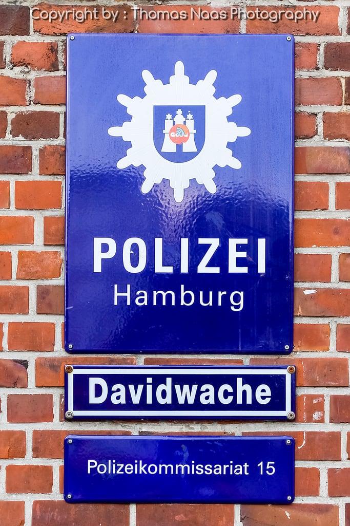 Bild von Davidwache. city travel germany deutschland reisen outdoor hamburg stadt stpauli polizei hansestadt davidwache elbestadt polizeikommissariat
