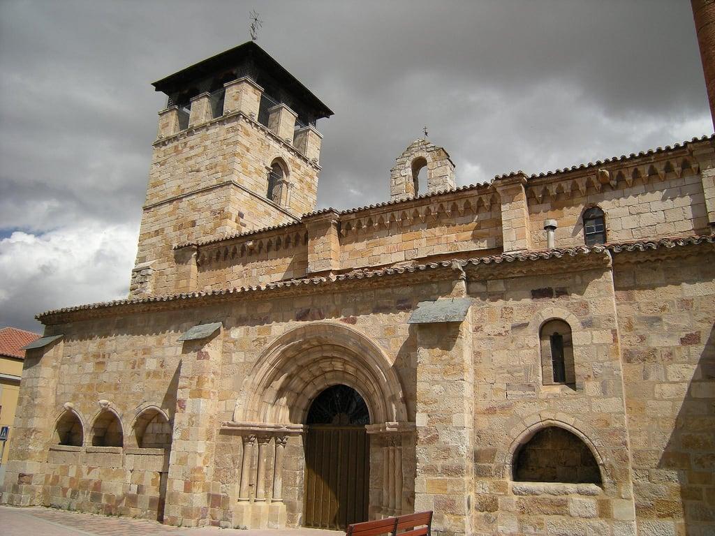Bild von Iglesia de Santa María de la Horta. santa arquitectura arte maria iglesia zamora romanico horta romanica