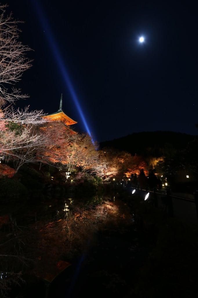 Image of Kiyomizu-dera Temple. japan 日本 kansai 關西 kyoto 京都 kiyomizudera 清水寺 temple autumnleaf 紅葉 moon worldheritage 世界遺產