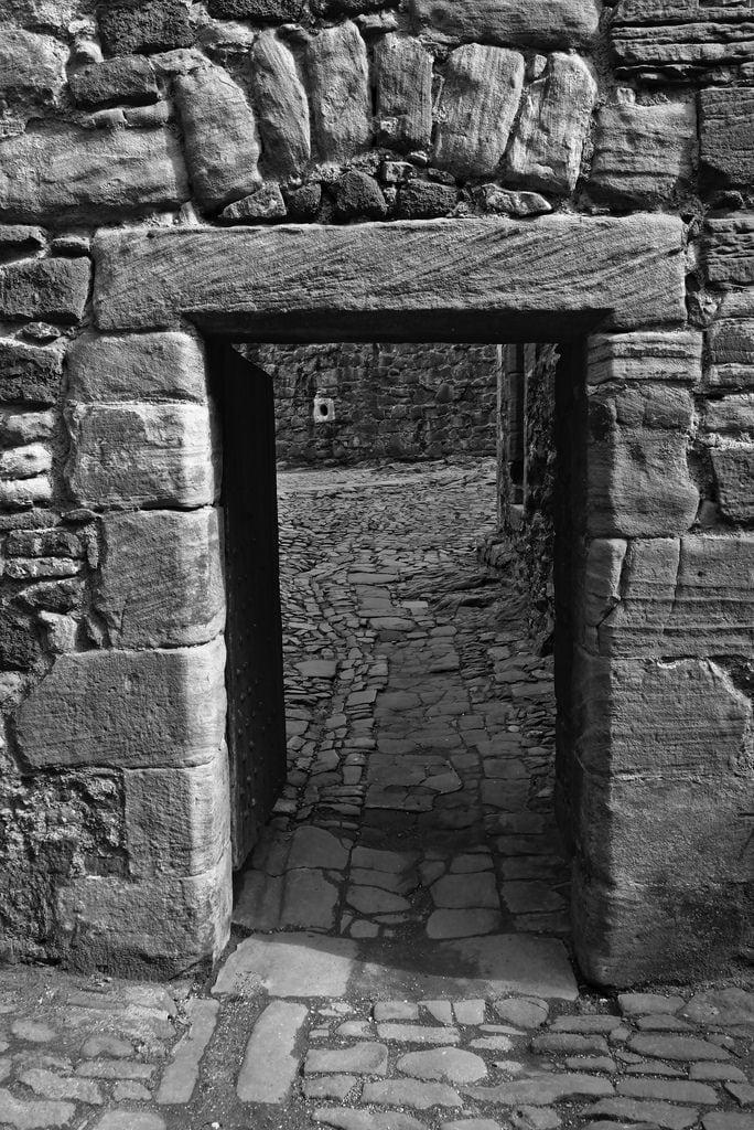 Blackness Castle की छवि. blacknesscastle scotland blackwhite