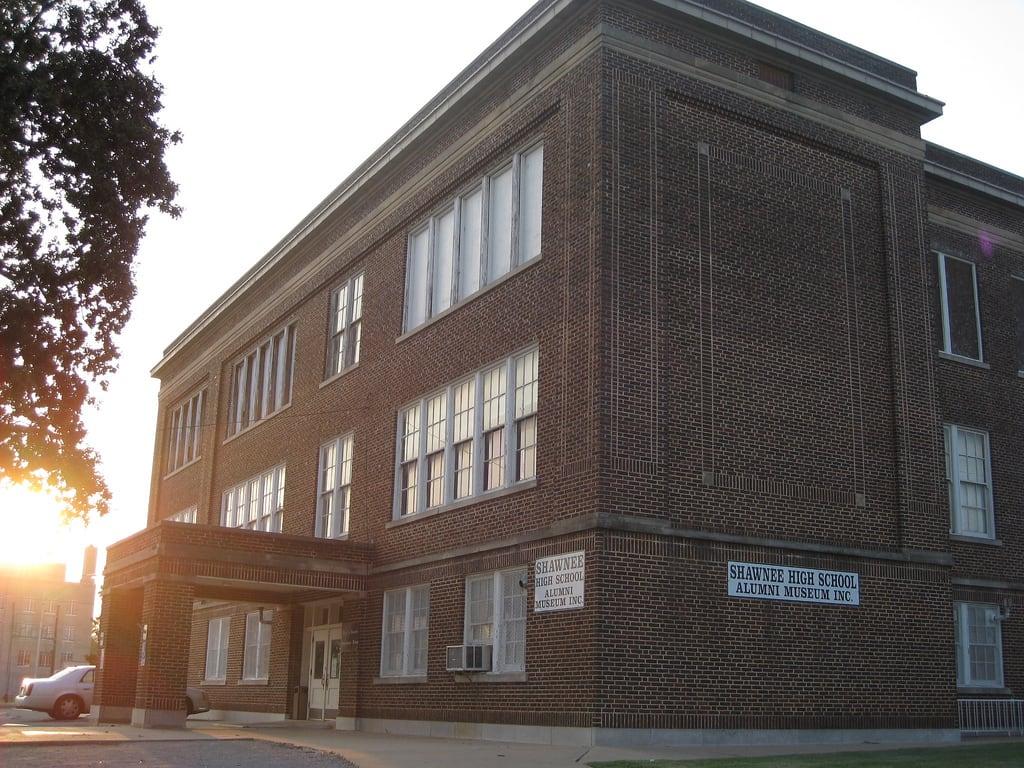 Image of Pottawatomie County Museum. places schoolhouse shawneeok