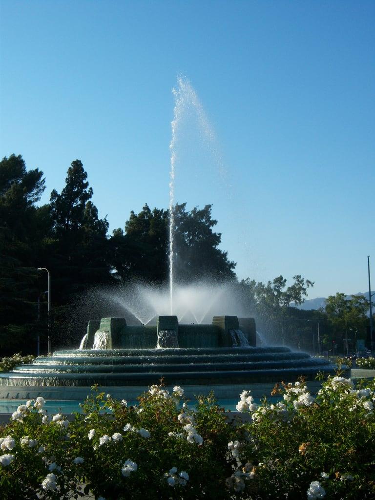 William Mulholland Memorial 의 이미지. ca fountain losangeles memorial griffithpark williamhulholland