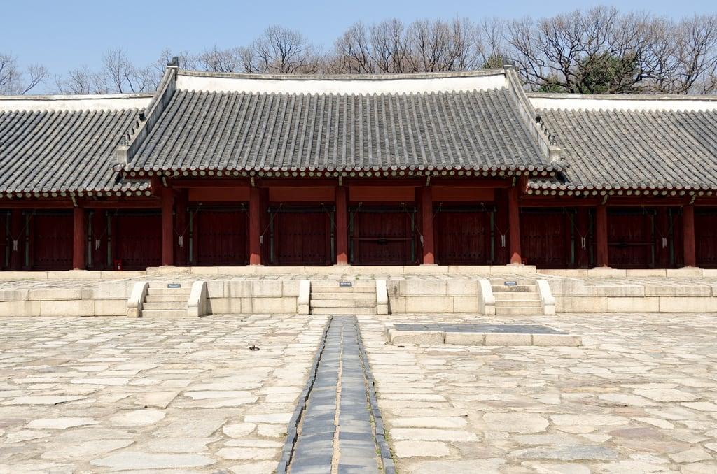 Afbeelding van Jongmyo Shrine. jongmyoshrine seoul southkorea kr