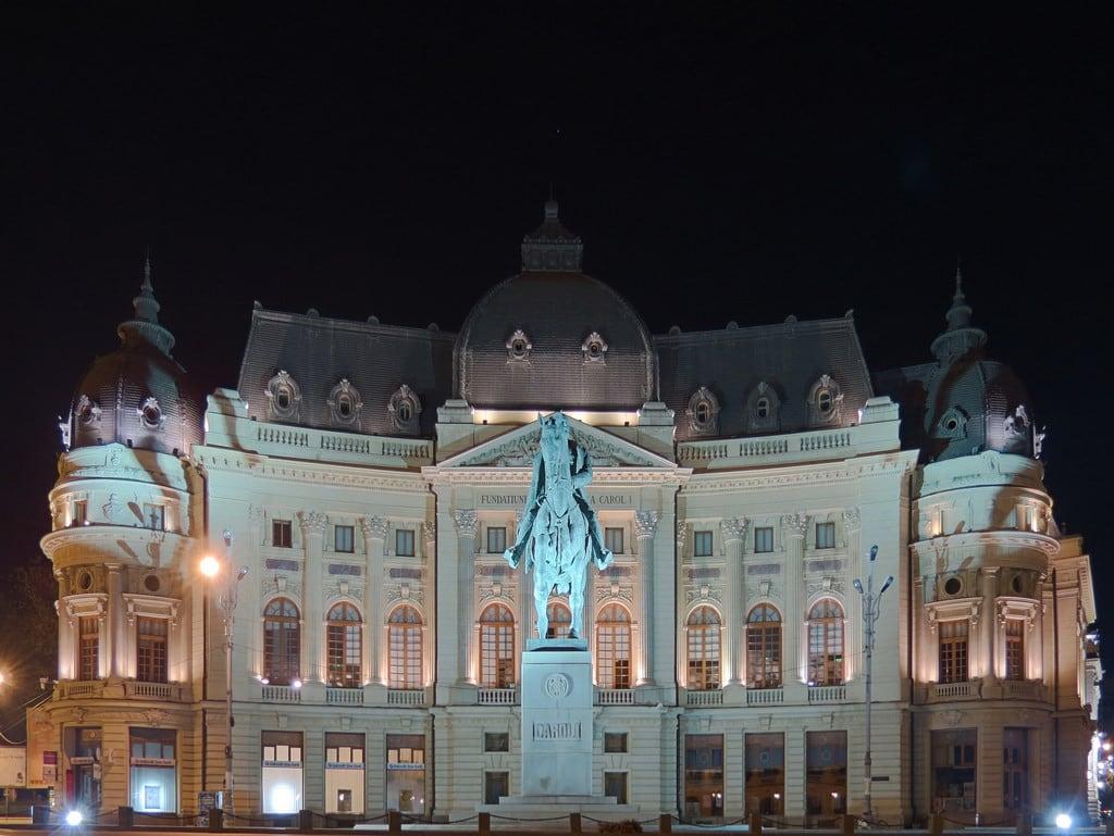 Image de Statuia lui Carol I. buildings architecture statue bucharest bucureşti romania