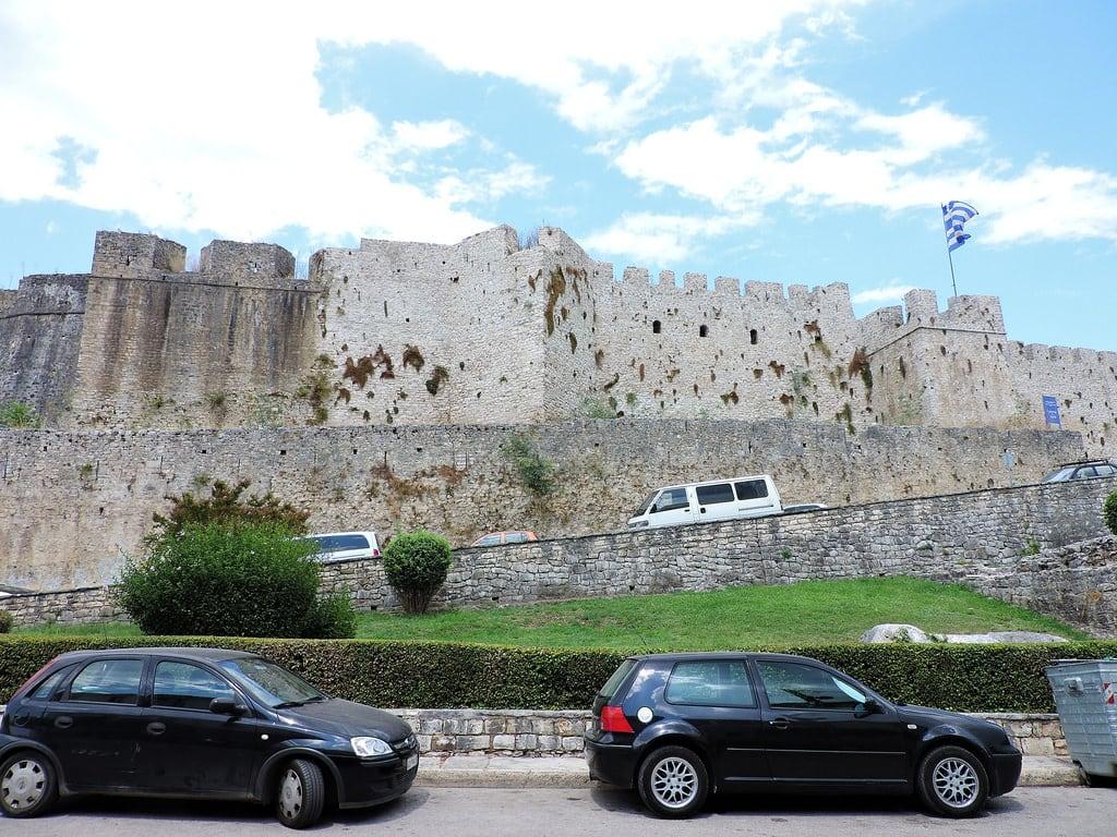 Gambar dari Castle of Arta. 