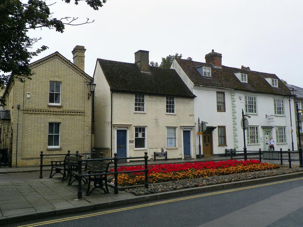 Image de Kneesworth Street. 2016 28kneesworthstreet 30kneesworthstreet architecture building england gayoutdoorclub goc gochertfordshire gocroyston grade2listed grade2listedbuilding gradeiilisted gradeiilistedbuilding gradetwo gradetwolisted gradetwolistedbuilding hertfordshire hertfordshiregoc house kodakeasysharez981 listed listedbuilding outdoor royston z981 kodak uk