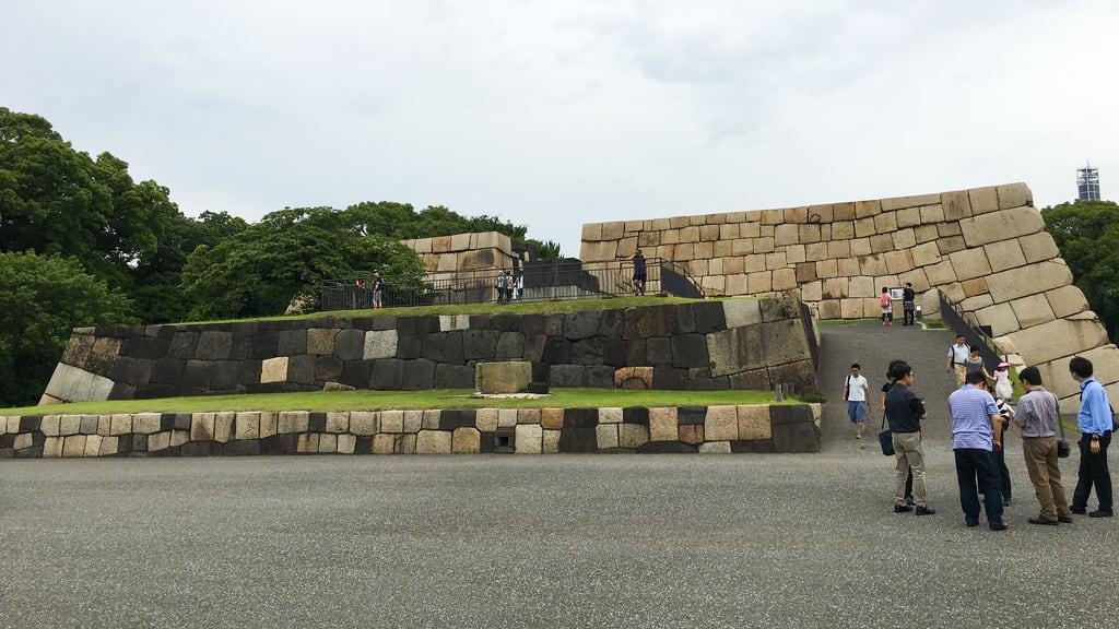 Изображение Восточный сад императорского дворца. chiyoda imperialpalace stone tokyo chiyodaku tōkyōto japan jp