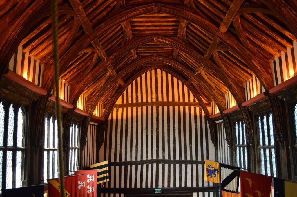 Gambar dari Gainsborough Old Hall. lincolnshire gainsborough oldhall tudor beams roof