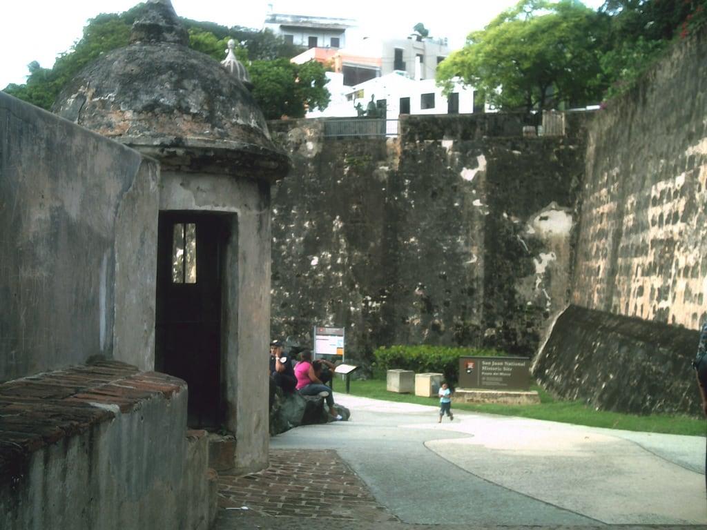 Obraz Muralla de San Juan. security