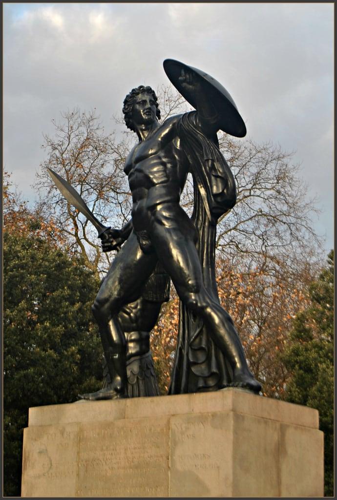 George III की छवि. london 2016 december statue achilles hydepark sirrichardwestmacott